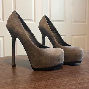 YSL Yves Saint Laurent Tribtoo 7-7.5 / 38